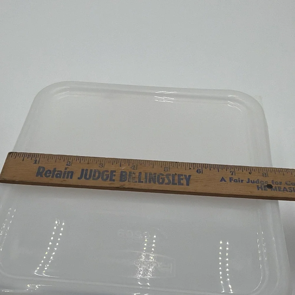 Rubbermaid Commercial Square Storage Container W/Lid 2 Qt Clear #6509
